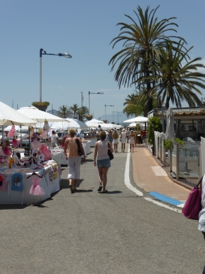 Marbella in der Nähe des Hafens Puerto Deportivo de Marbella Malaga Spanien 2515