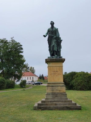 Friedrich-Wilhelm-Buttel-Platz 4120_02