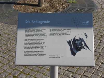 Denkmal Die Anklagende Schlossplatz Oranienburg 4115_03
