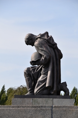 Sowjetisches Ehrenmal 3920_03