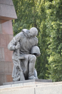 Sowjetisches Ehrenmal 3920_04