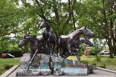 The Day the Wall Came Down 4021_02