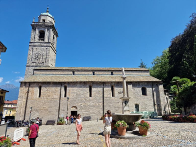 Basilica di San Giacomo Bellagio 2622